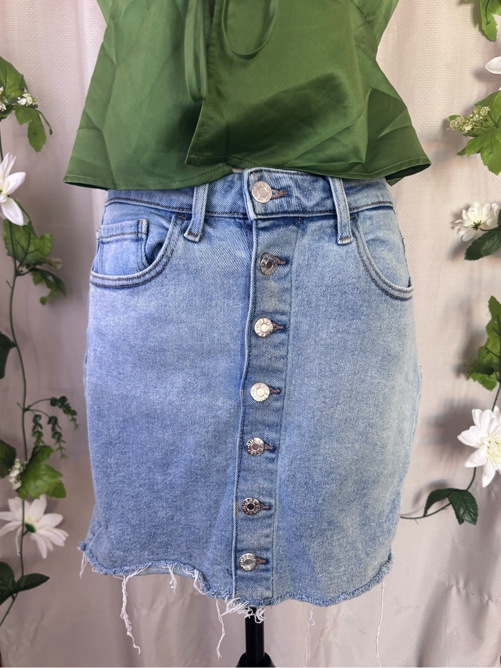 Y2K GUESS Light Blue Button-Down Front Distressed Denim Mini Skirt- Size Medium
